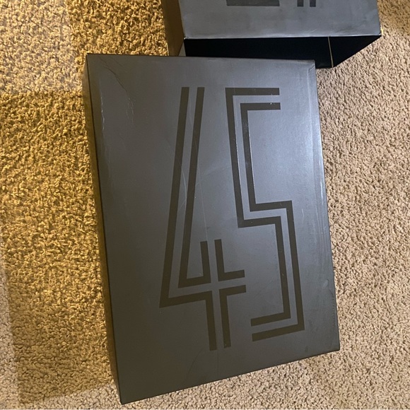 Jordan 11 “space jam” 2016…. Never worn.. perfect condition size 11 - Picture 2 of 11